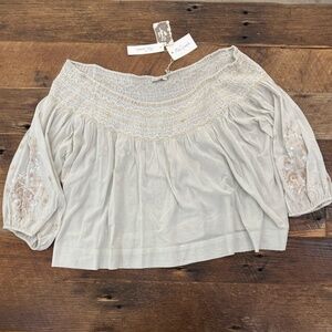 Mes Desmoiselles Paris  Top/Size: 42